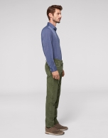 Khaki corduroy pants with five pockets