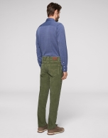 Khaki corduroy pants with five pockets