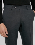 Pantalón vestir gris oscuro