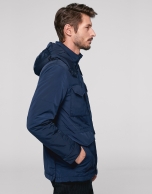 Parka técnica azul marino