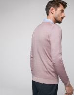 Pink dyed sweater with square collar