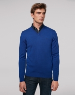 Blue wool sweater with V neck