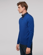 Blue wool sweater with V neck