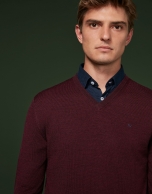 Burgundy wool sweater with V neck