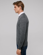 Grey melange wool sweater with V neck