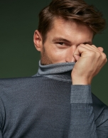 Gray turtle neck sweater