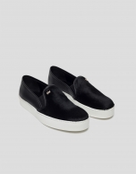 Black foal air slip-ons