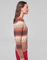 Mink-colored sweater with design