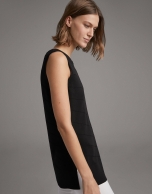 Black sleeveless sweater 