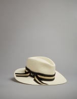 Light beige natural fiber hat