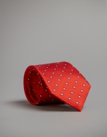 Red jacquard geometric tie