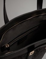 Bolso Shopper Bomber nailon negro logos