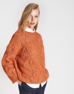 Red brick openwork sweater