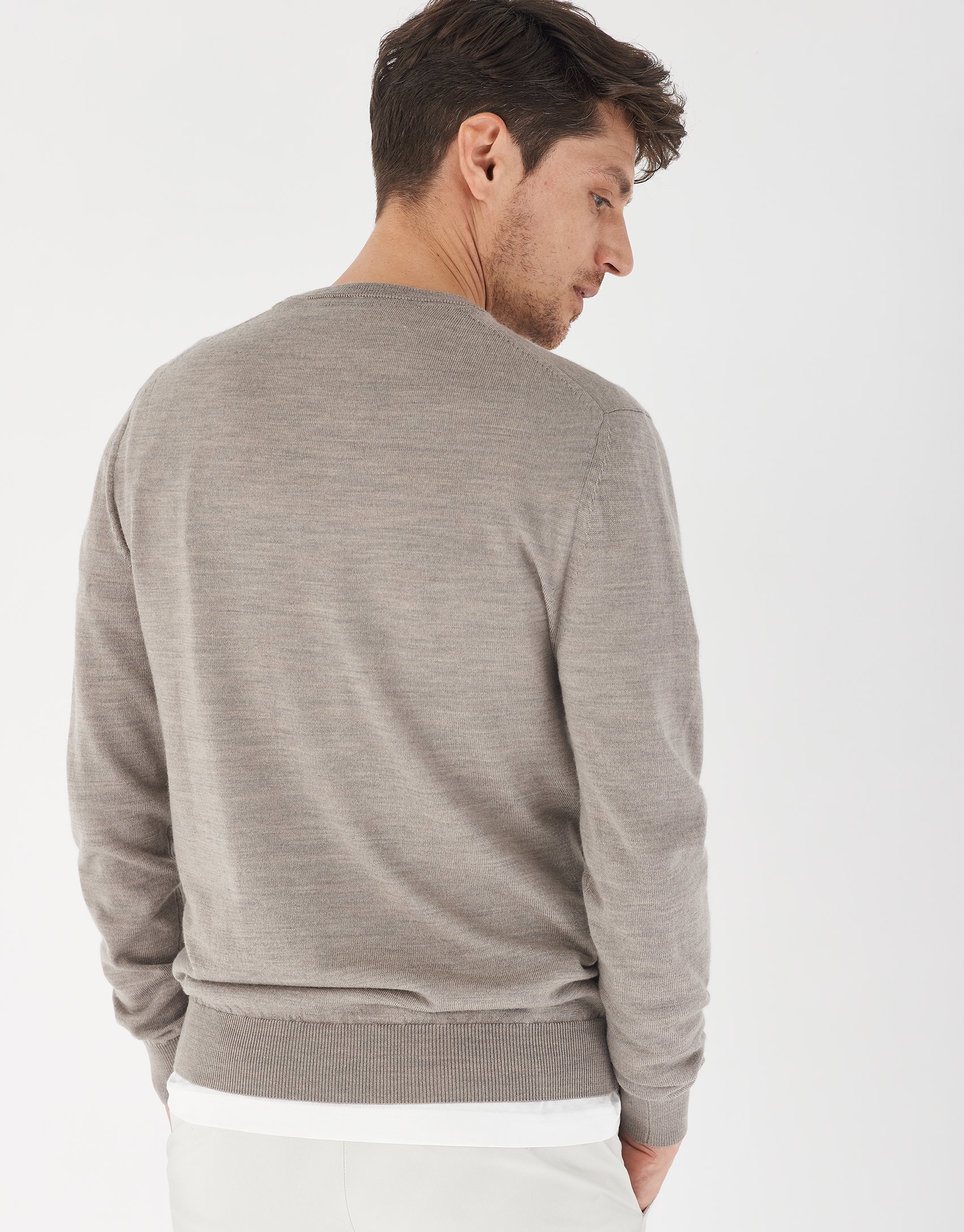 Tan sweater with V-neck - Man - AW2020 | Roberto Verino