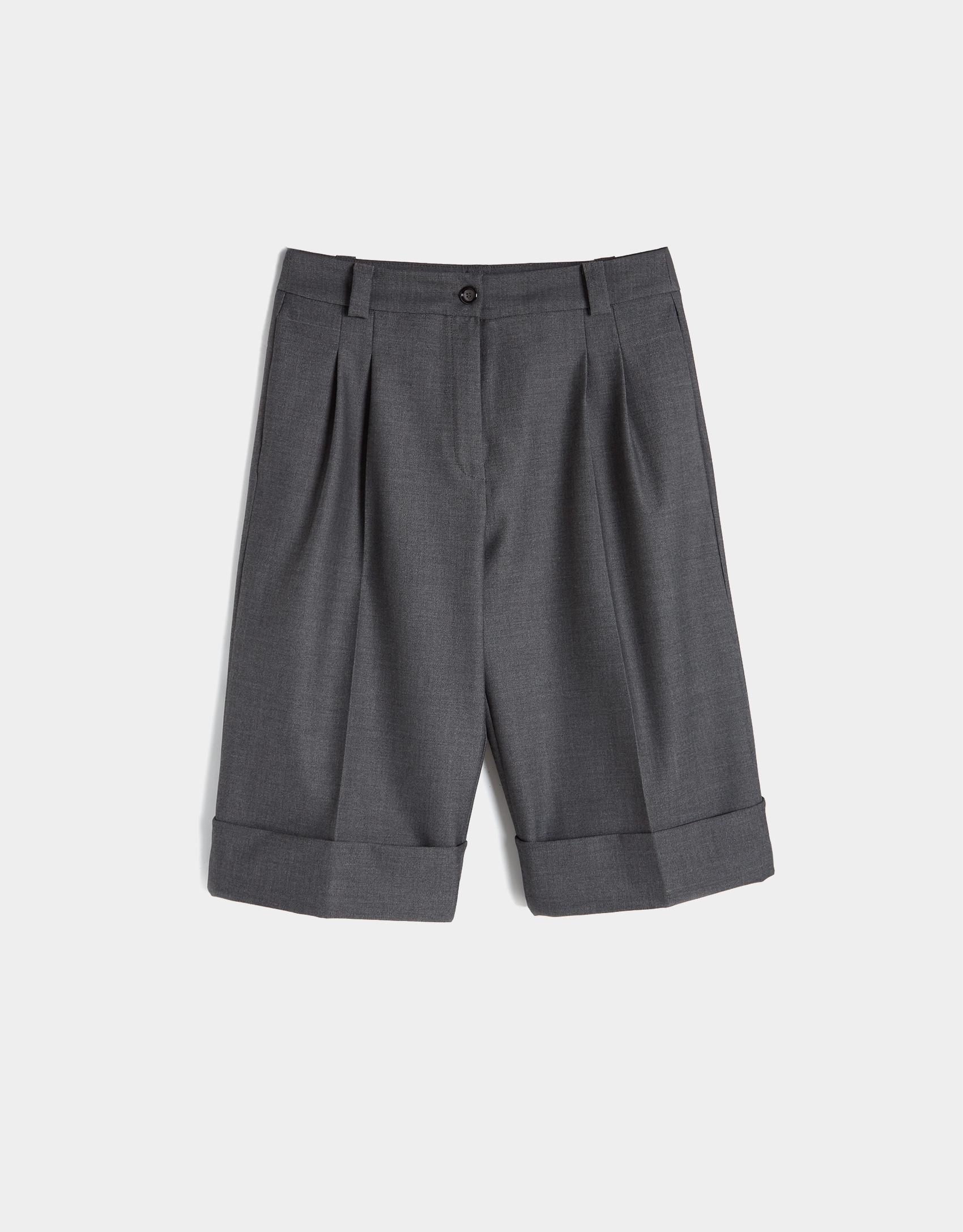 Grey bermudas