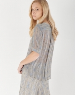 Blue and gray shirt with elbow-length sleeves