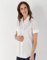 White short sleeve shirt with tucks