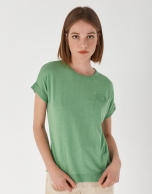 Green knit top with short bat-sleeves