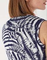 Midi jacquard knit dress with blue print