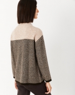 Black and beige herringbone sweater 