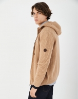 Camel jacket with hood and ribbing