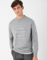 Fine gray sweatshirt with contrasting logo