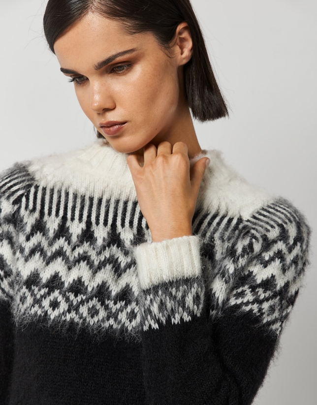 Black and white jacquard knit sweater Woman Roberto Verino