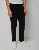 Black jogging pants