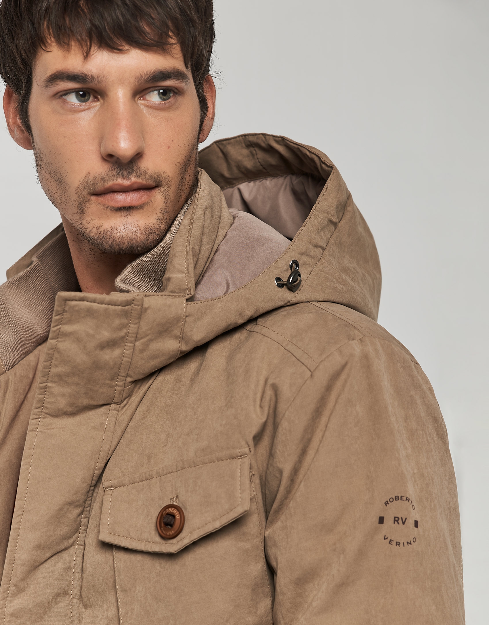 Parka acolchada beige oscuro aspecto algodonero