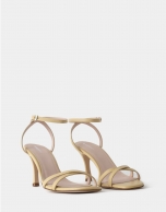 Pastel yellow sandals with square heel