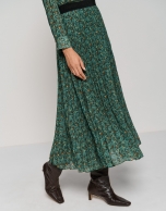 Georgette crepe pleated midi skirt with green floral print