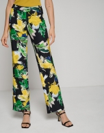 Straight elastic crepe pants with yellow floral print