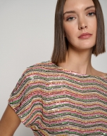 Top en tul bordado con pailletes multicolor