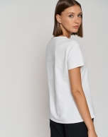 White cotton top with round neckline and lace