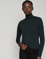 Green fancy cut knit turtleneck t-shirt