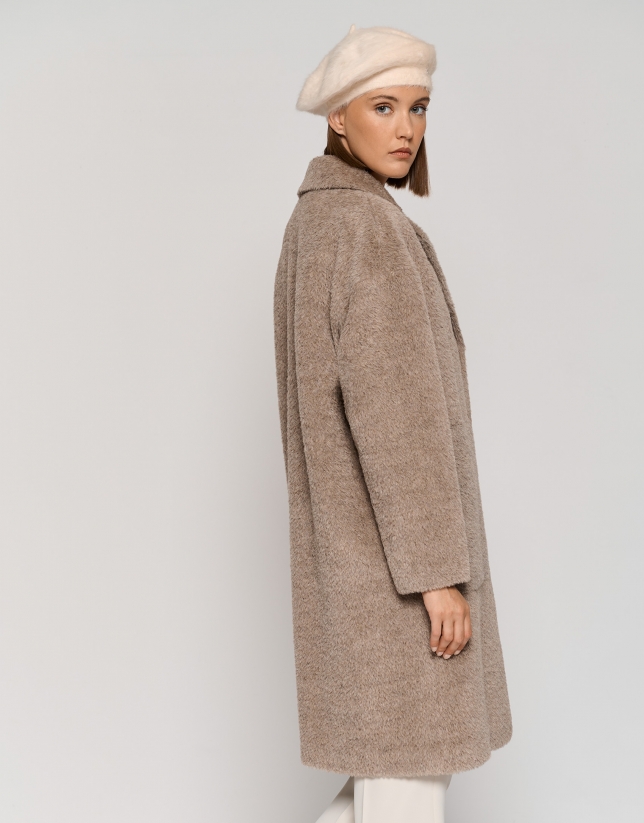 https://www.robertoverino.com/tienda/997977655-56098-large/long-camel-alpaca-fur-and-wool-coat.jpg