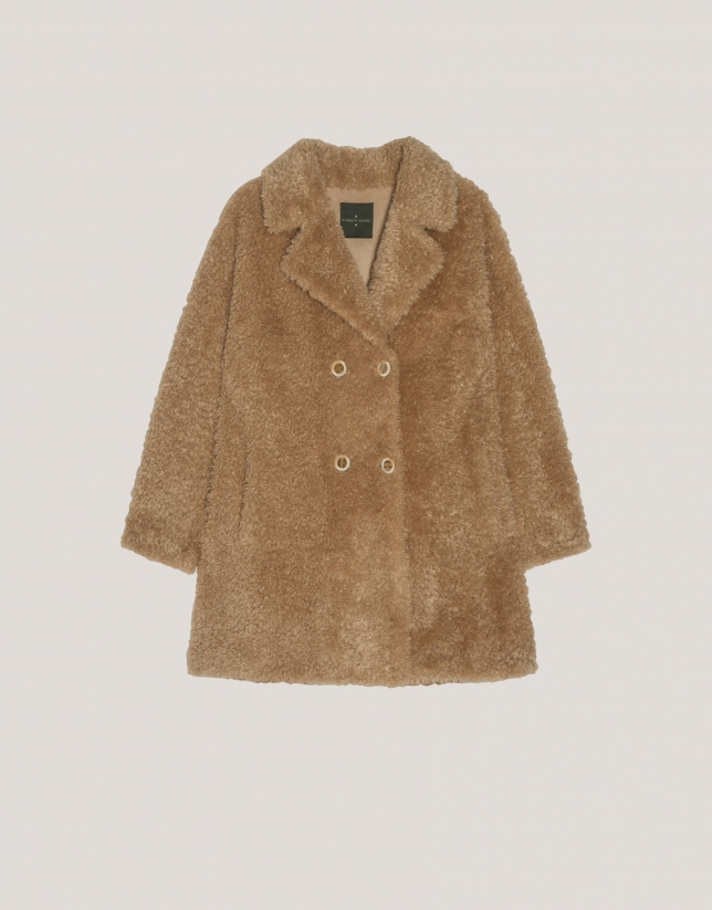 Camel three-quarter fleece coat