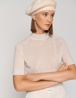 Ecru fine wool sweater with three quarter sleeves