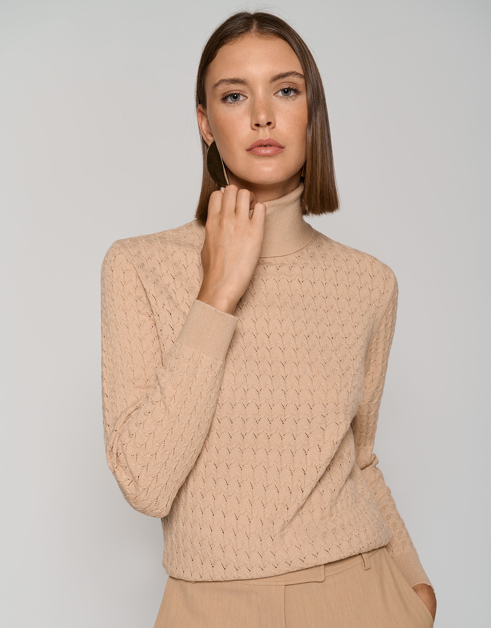 Camel ribbed herringbone sweater