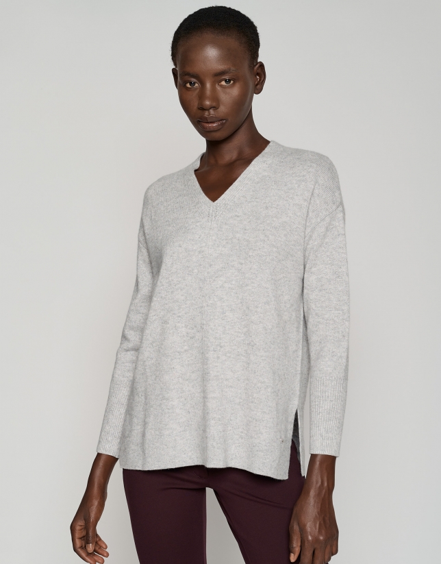 Light gray hot sale cashmere sweater