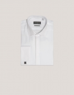 Camisa vestir regular microestructura flor blanca