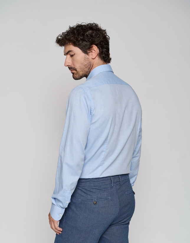 Light blue herringbone slim sport shirt