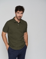 Dyed khaki green short sleeved polo shirt