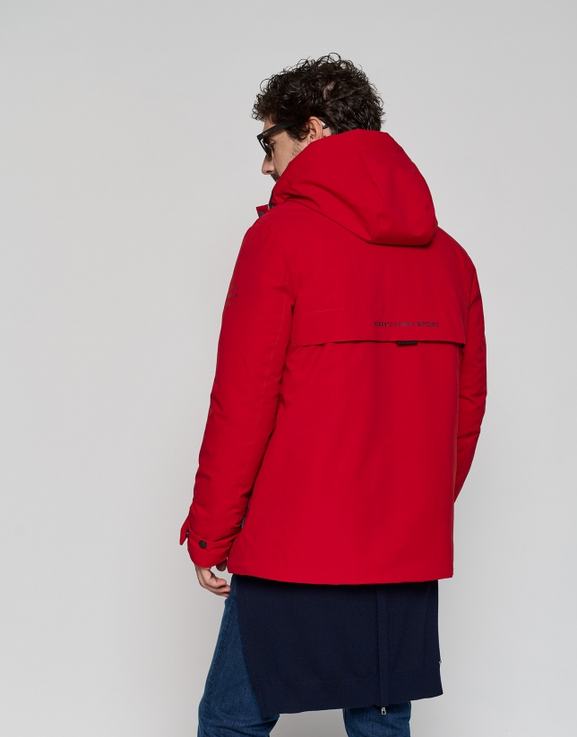 Parka técnica color rojo cuatro bolsillos