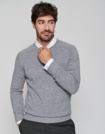 Gray melange cashmere and wool sweater