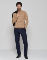 Camel wool turtle neck sweater