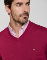 Purple wool sweater with V-neck 