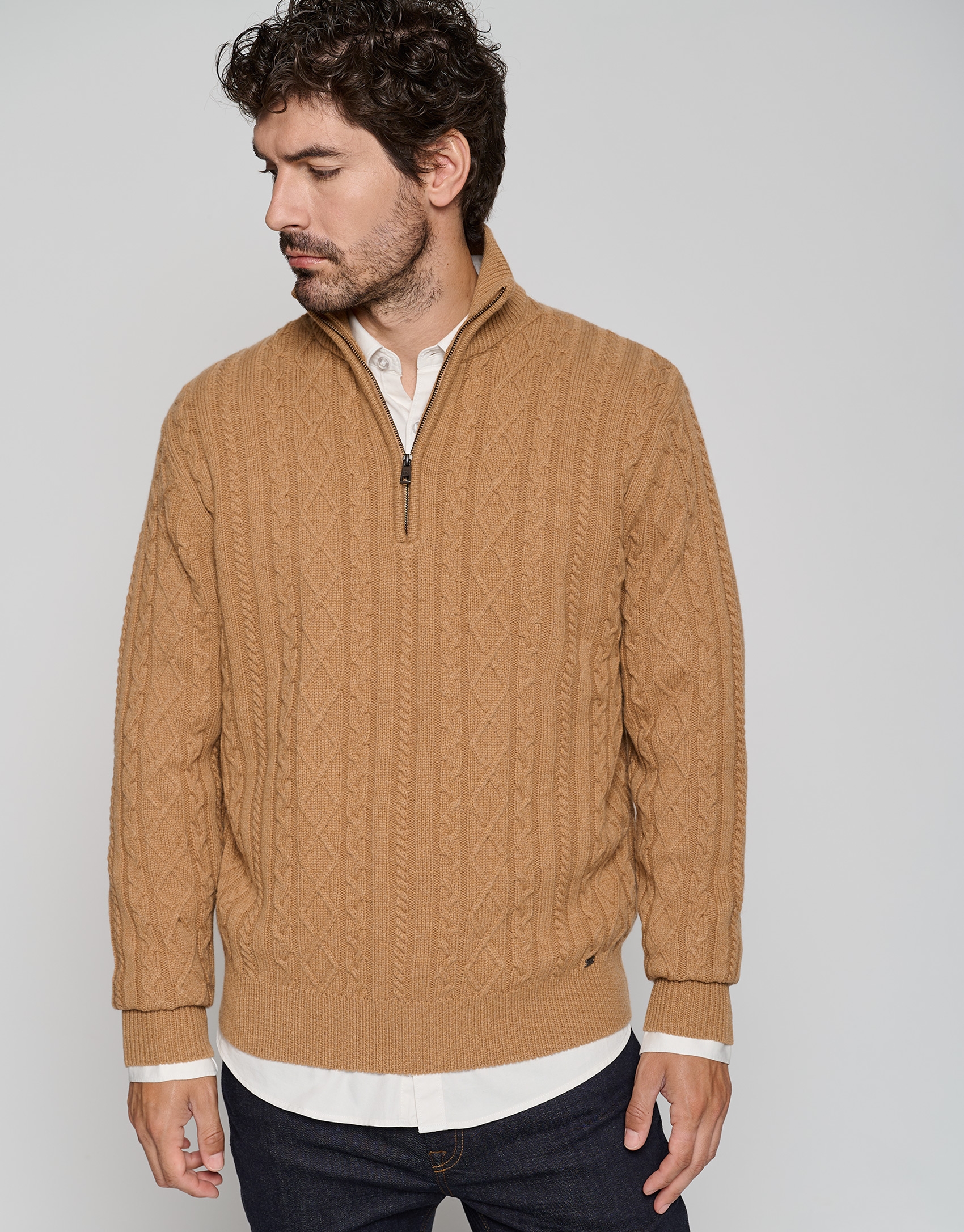 Camel cable-stitched sweater with zipper