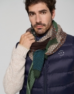 Fular lana patchwork marrones, azules y verdes