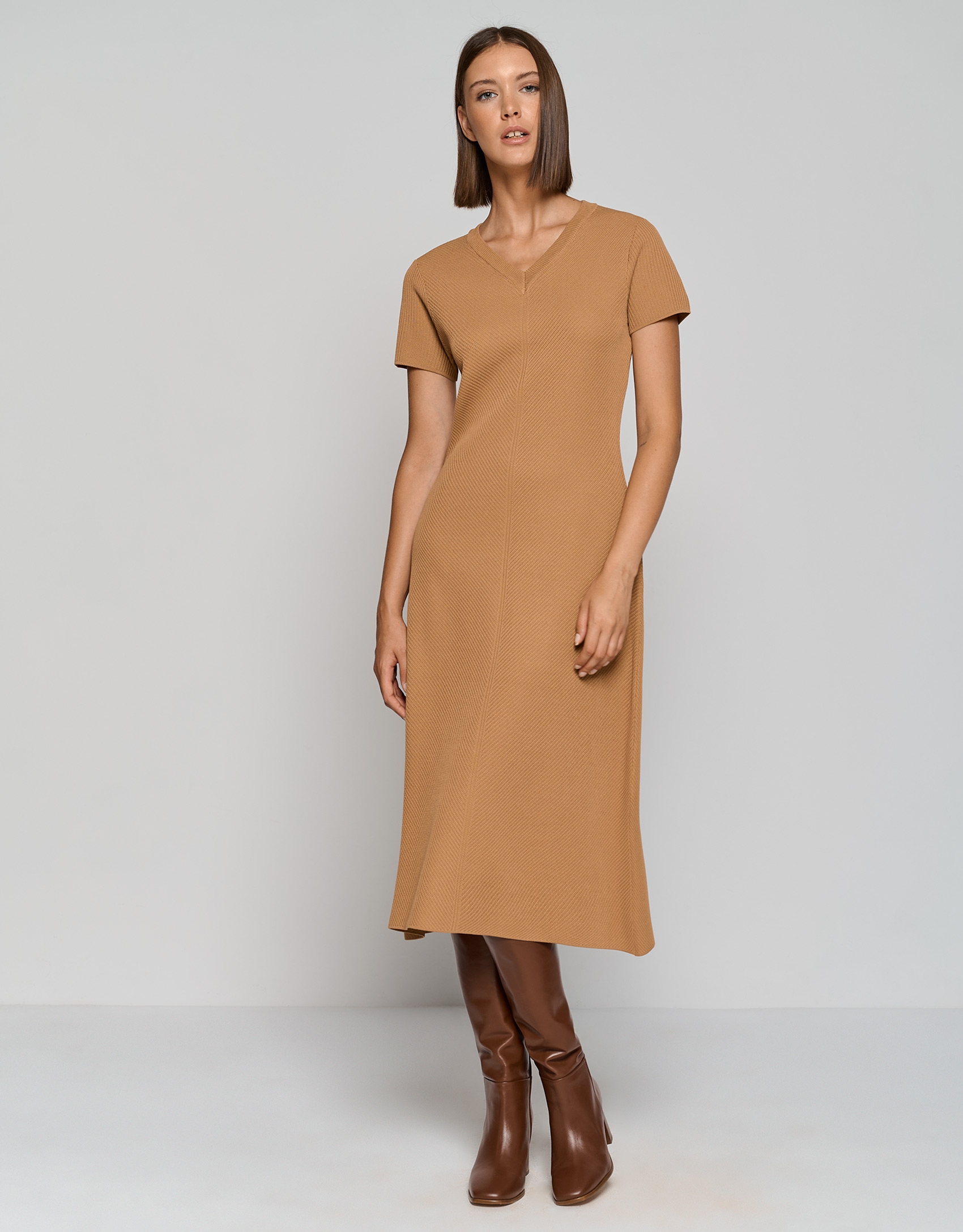 Camel knit midi dress with short sleeves